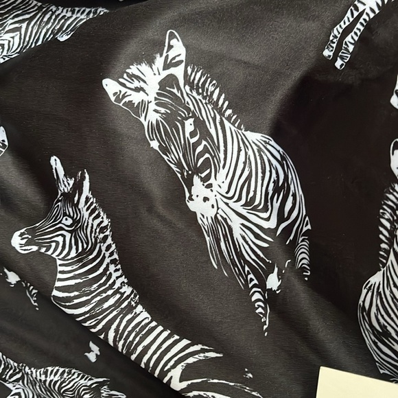 Brand New Mapale Full-Length Onesie Black White Zebra Animal Print Semi-Loose - Picture 14 of 14